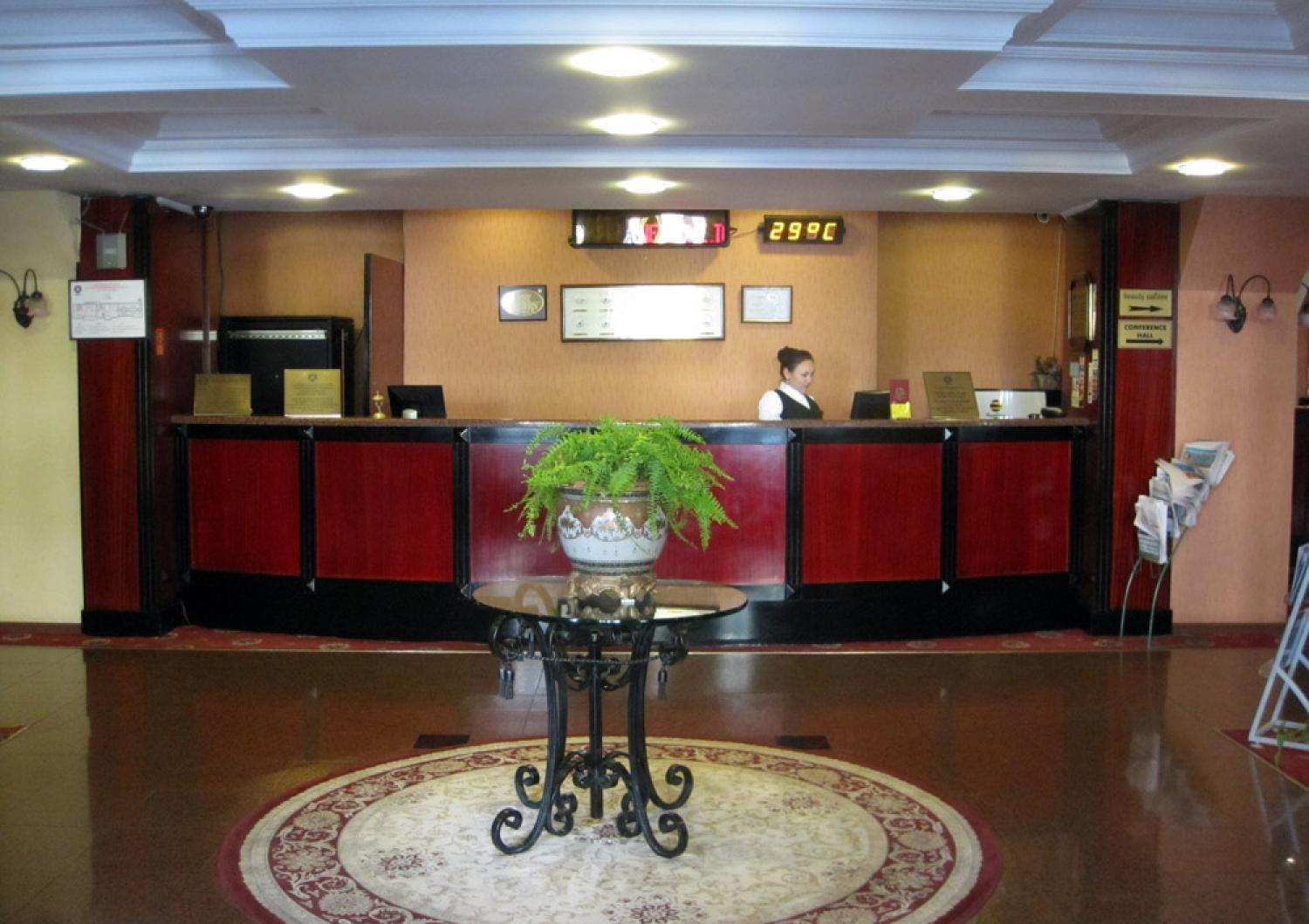 Hotel Ambassador Almatý Exterior foto